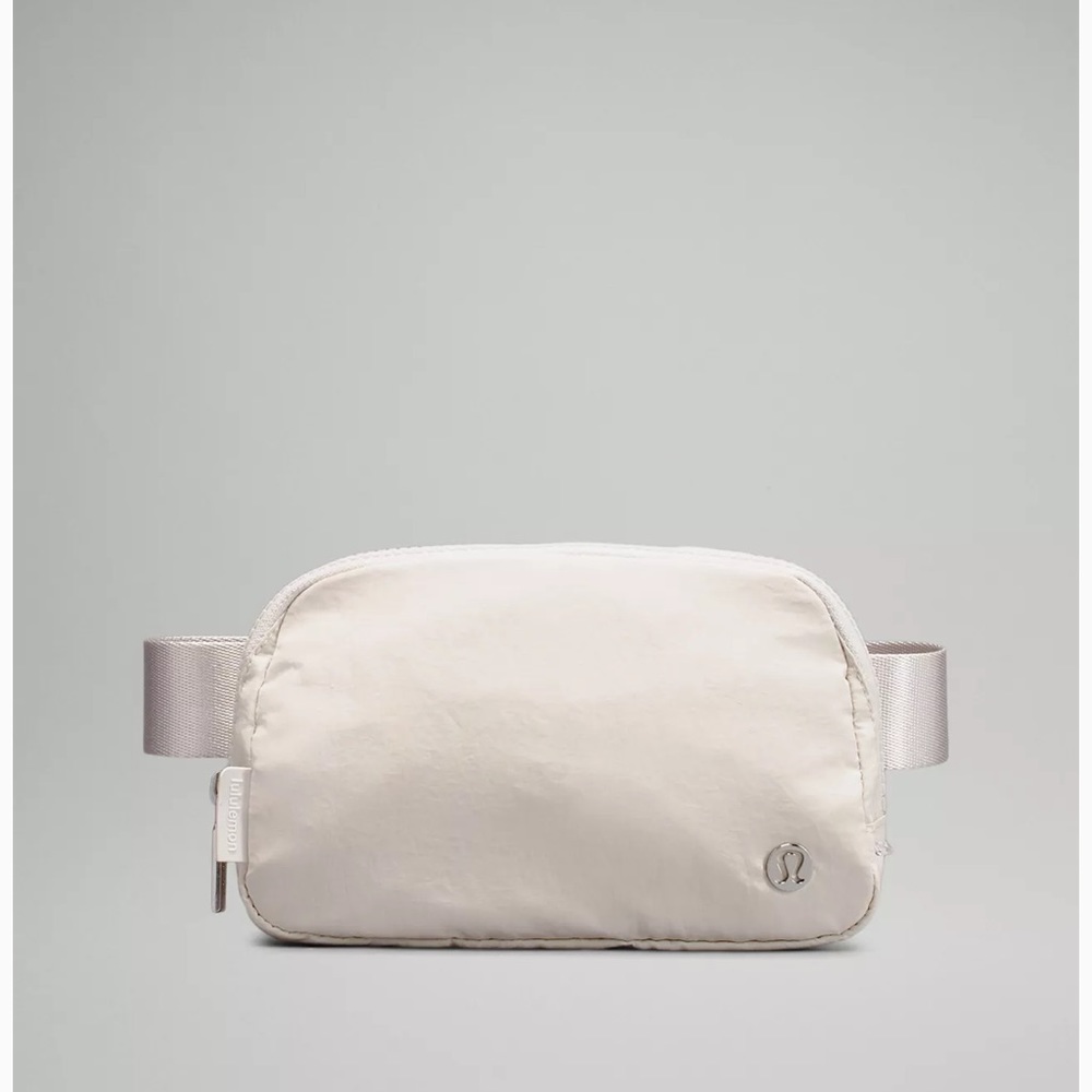 Lululemon Athletica Everywhere Belt Bag (White Opal)